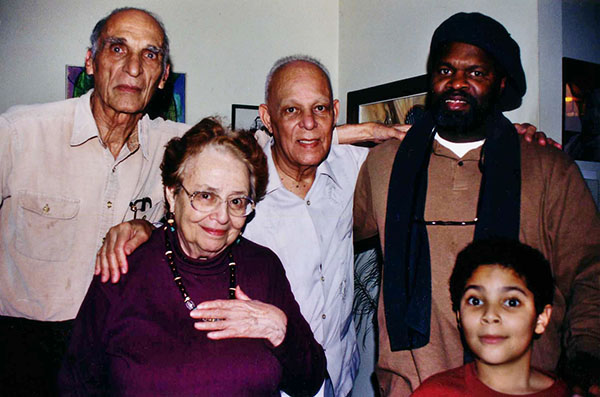Frank Laraque, Paul Laraque, Tontongi, Jonah Toussaint et Rhoda Netchinsky, chez Paul en 2004.