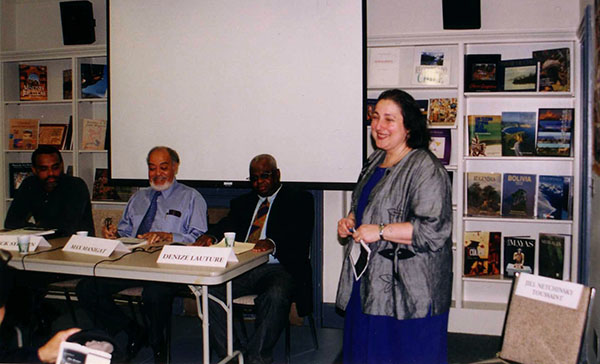 Patrick Sylvain, Max Manigat, Denizé Lauture et Jill Netchinsky dans la conférence «Hommage à Paul Laraque» à l’Université Harvard en 2002.