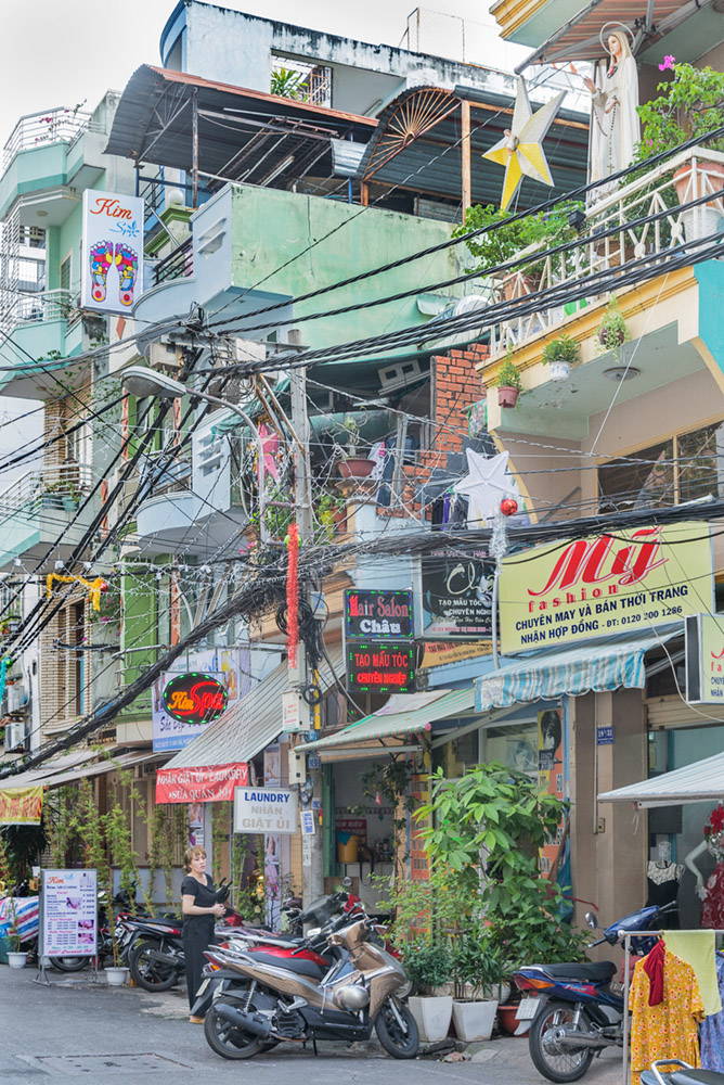 Houses and shops on Nguyễn Thị Minh Khai Street in Saigon.